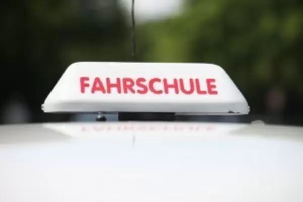 Der richtige Anhänger für Ihre Fahrschule